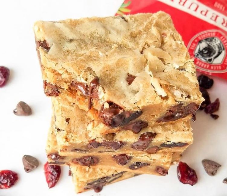 Chocolate Cherry Blondies